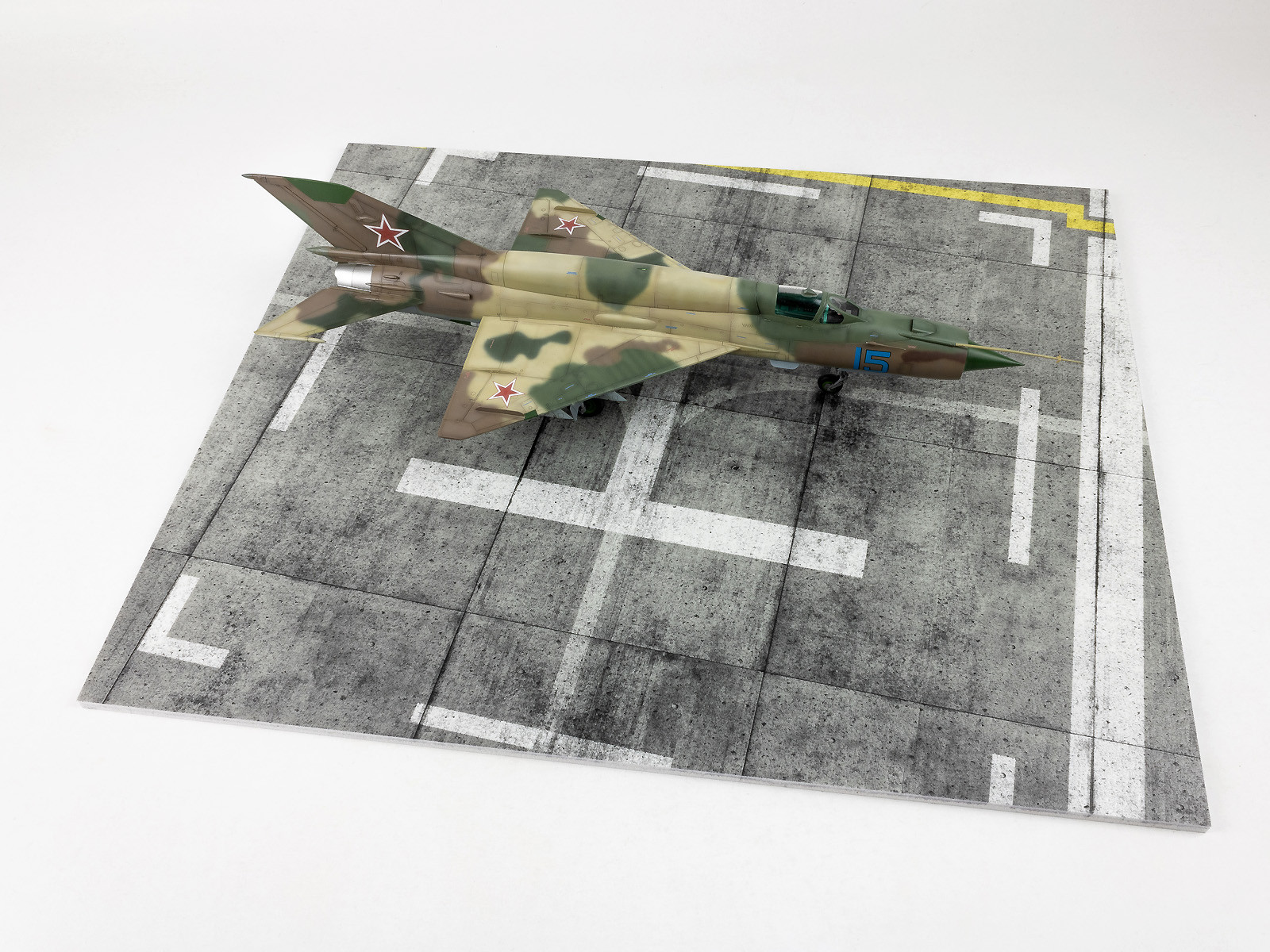 Modern NATO Airfield Type 8 380x320mm